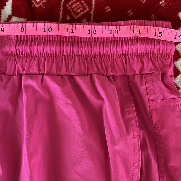 Free People Movement Pink Shorts With Pockets, Size Medium! - Picture 8 of 9